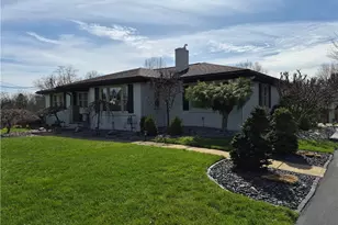 3121 37th St Ext, Chippewa Township, PA 15010 - Photo 2