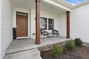 213 Hickory Ln, Adams Township, PA 16046 - Photo 4