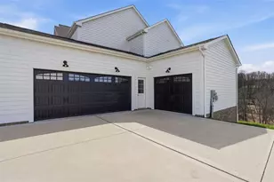 213 Hickory Ln, Adams Township, PA 16046 - Photo 46