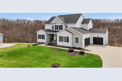 213 Hickory Ln, Adams Township, PA 16046 - Photo 2