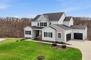 213 Hickory Ln, Adams Township, PA 16046 - Photo 2