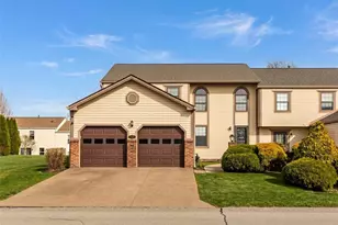 1113 Old Farm Rd, Cecil, PA 15055 - Photo 1