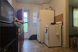 1029 Brownsville Rd, Pittsburgh, PA 15210 - Photo 18