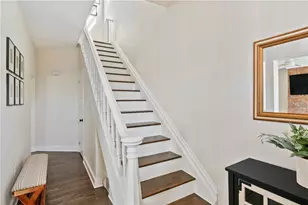 810 Vaux Way, Pittsburgh, PA 15211 - Photo 4