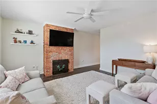 810 Vaux Way, Pittsburgh, PA 15211 - Photo 6