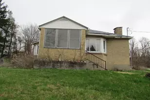 4022 Pittsburgh Rd, Perry Township, PA 15012 - Photo 2