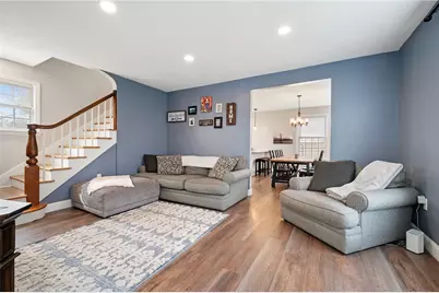 409 Bluff St, Canonsburg, PA 15317 - Photo 8