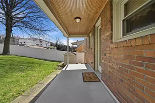 252 Berry St, Baden, PA 15005 - Photo 42