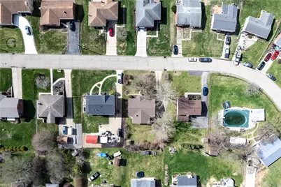 427 Carolina Dr, Oakdale, PA 15071 - Photo 34