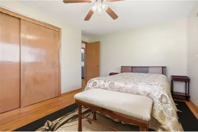 427 Carolina Dr, Oakdale, PA 15071 - Photo 18