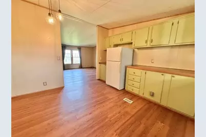 414 Gardner Center Rd, Shenango Township, PA 16101 - Photo 12