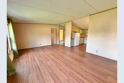 414 Gardner Center Rd, Shenango Township, PA 16101 - Photo 8