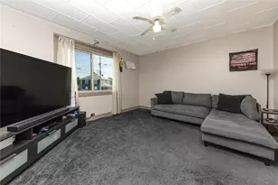 409 Summit St, Grove City Boro, PA 16127 - Photo 6