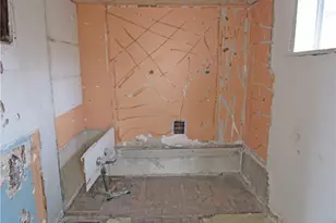 211 Melrose St, Luzerne Township, PA 15433 - Photo 10