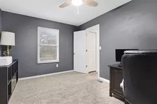 313 Diamond Dr, Moon/Crescent Twp, PA 15108 - Photo 14