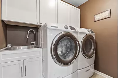 313 Diamond Drive, Moon/Crescent Twp, PA 15108 - Photo 12