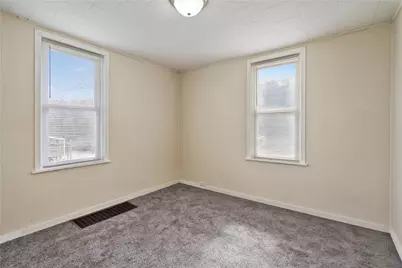 1013 Henry St, Smith Township, PA 15054 - Photo 10