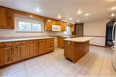 120 Mildred Ln, Pittsburgh, PA 15116 - Photo 10