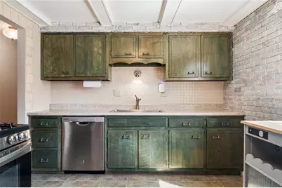 428 Crestview Dr, Pittsburgh, PA 15239 - Photo 14