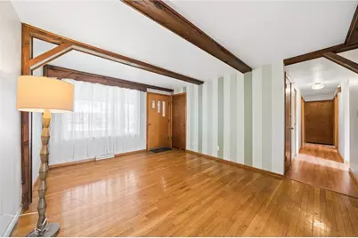 428 Crestview Dr, Pittsburgh, PA 15239 - Photo 8