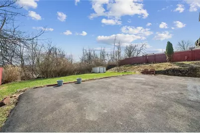 428 Crestview Dr, Pittsburgh, PA 15239 - Photo 28