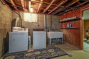 421 Wyndhurst Dr, Moon/Crescent Twp, PA 15108 - Photo 30