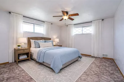 421 Wyndhurst Dr, Moon/Crescent Twp, PA 15108 - Photo 20