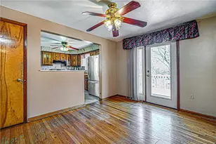 421 Wyndhurst Dr, Moon/Crescent Twp, PA 15108 - Photo 10