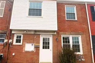 360 Hemlock Dr, Coraopolis, PA 15108 - Photo 1