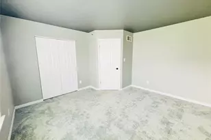 320 Winners Cir, North Strabane, PA 15317 - Photo 8