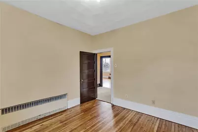 988 Greenfield Ave, Pittsburgh, PA 15217 - Photo 10