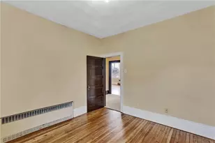 988 Greenfield Ave, Pittsburgh, PA 15217 - Photo 10