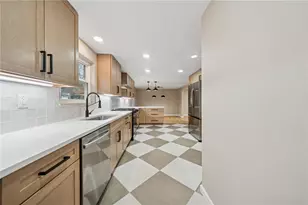 1714 O'Block Rd, Pittsburgh, PA 15239 - Photo 10