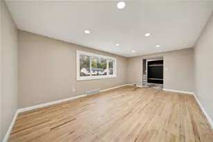 1714 O'Block Rd, Pittsburgh, PA 15239 - Photo 6