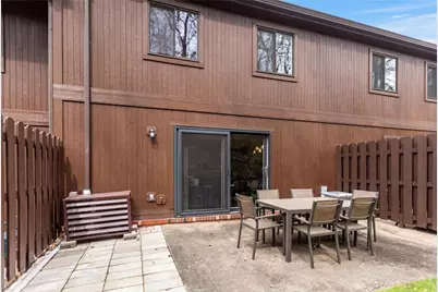 211 Thornberry Dr, Ross Twp, PA 15237 - Photo 16