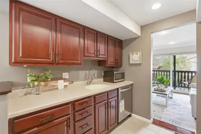 211 Thornberry Dr, Ross Twp, PA 15237 - Photo 10