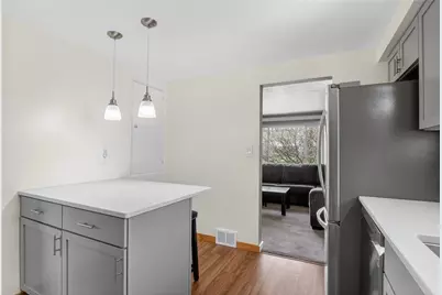 110 Lehr Ave, Pittsburgh, PA 15223 - Photo 12