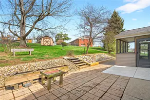 434 Elmhurst Dr, Rostraver, PA 15012 - Photo 32