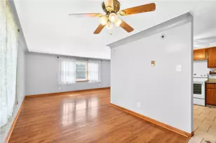 434 Elmhurst Dr, Rostraver, PA 15012 - Photo 10