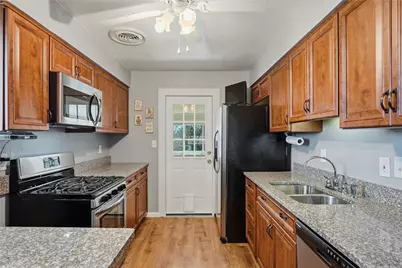 214 Governor Dr, Pittsburgh, PA 15101 - Photo 6