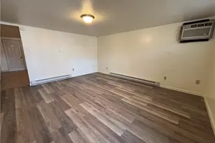 1195 Lynn St, Hopewell Township, PA 15001 - Photo 4