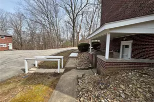 1195 Lynn St, Hopewell Township, PA 15001 - Photo 2