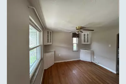 1235 Clifton Road, Bethel Park, PA 15102 - Photo 4