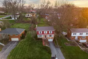 113 Wiltshire Dr, Pittsburgh, PA 15241 - Photo 2