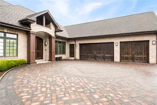 529 Arden Dr, Monroeville, PA 15146 - Photo 2