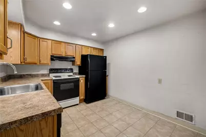 1209 Airedale Dr, Bethel Park, PA 15102 - Photo 14