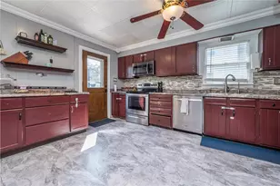 556 Highview Rd, Baldwin Twp, PA 15234 - Photo 14