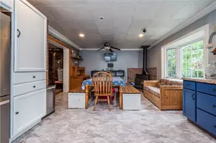 556 Highview Rd, Baldwin Twp, PA 15234 - Photo 16