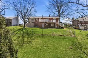 611 Longvue Dr, Canonsburg, PA 15342 - Photo 6