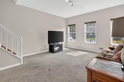 707 Wilshire Cir, Seven Fields Boro, PA 16046 - Photo 18